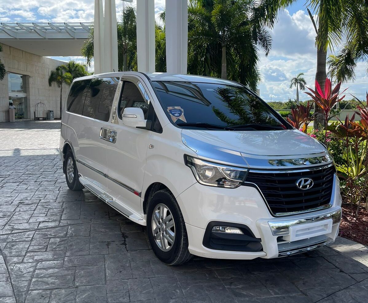 Minivan Transfer Service in Punta Cana